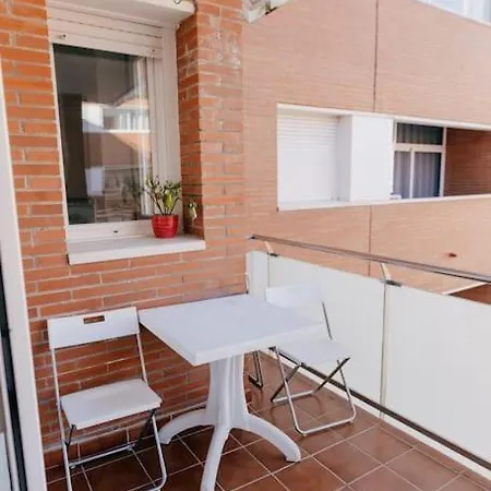 2 Bedroom Terrace & Pool 公寓 *