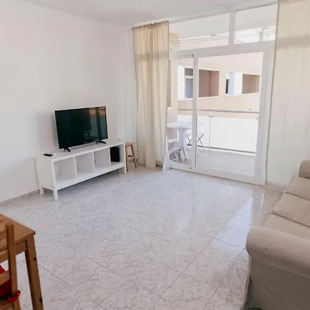 2 Bedroom Terrace & Pool 公寓 滨海略雷特